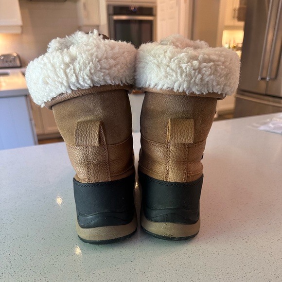 Ugg Adirondack Boots - Picture 4 of 6